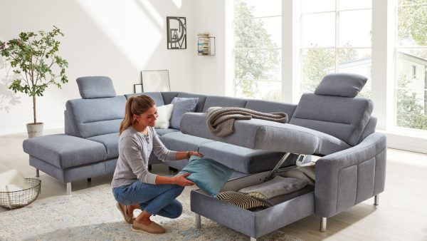 Interliving Sofa Serie 4305 – Comfort-Kopfstütze CKS, eisblauer