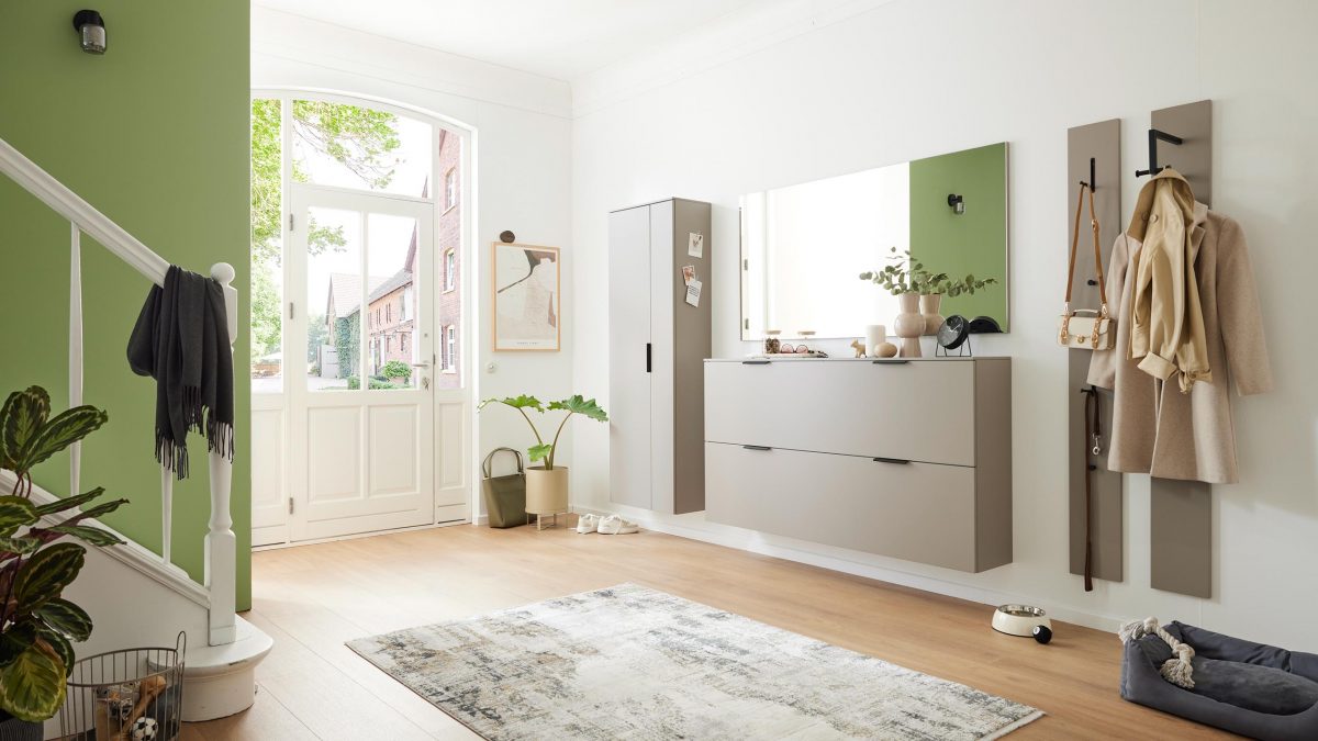 Interliving Garderobe Serie 6012 - Flur in Altbauwohnung